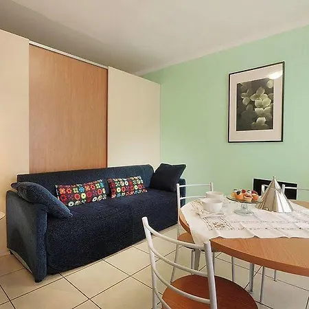Leopoldo Apartahotel 4*